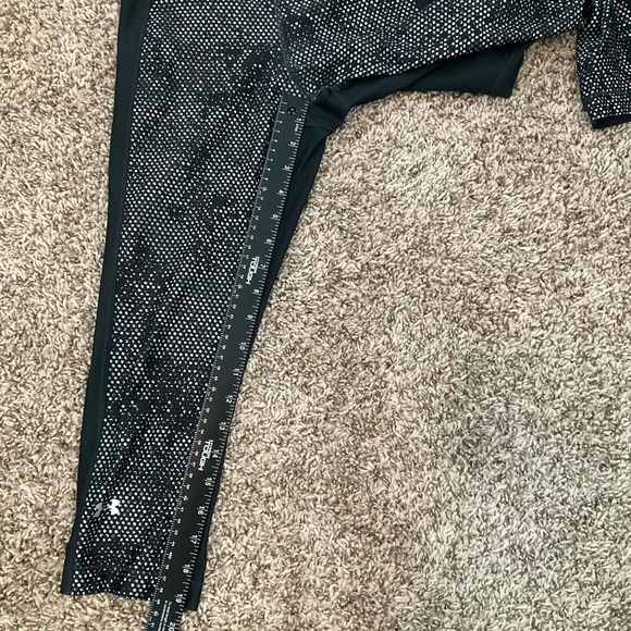 Under Armour Black / Grat Reflective Athletic Running Yoga Compression Pant Sz S - Picture 6 of 8
